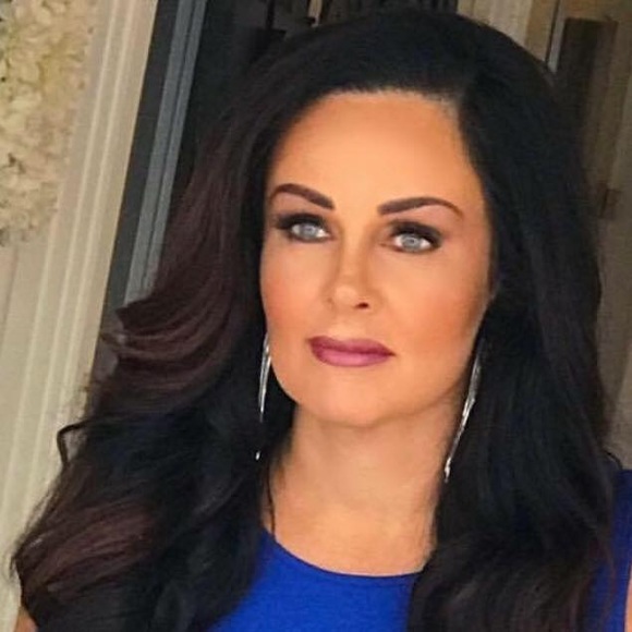 Meet your Posher, Tina - Picture 1 of 1